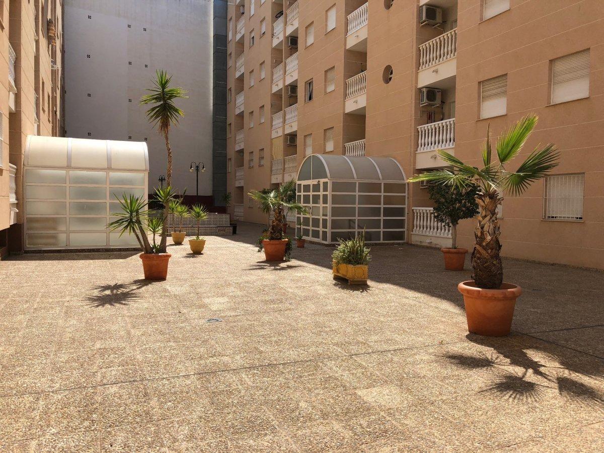 apartamento-en-torrevieja-22135209-4-19.jpg