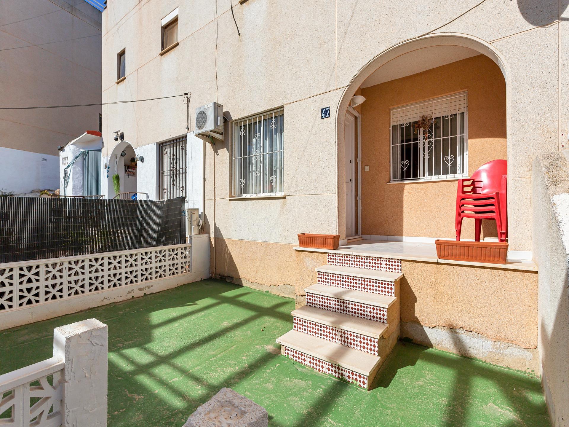 bungalow-planta-baja-en-torrevieja-21036055-6-3.jpg